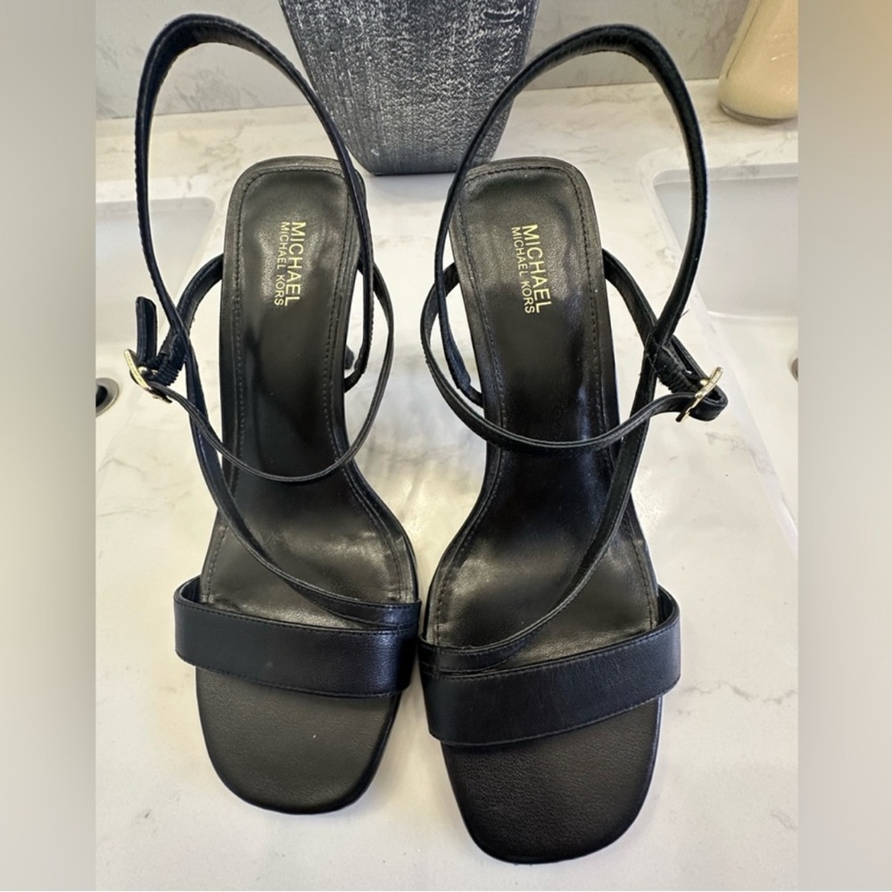Michael Kors Elegant Black Sandals